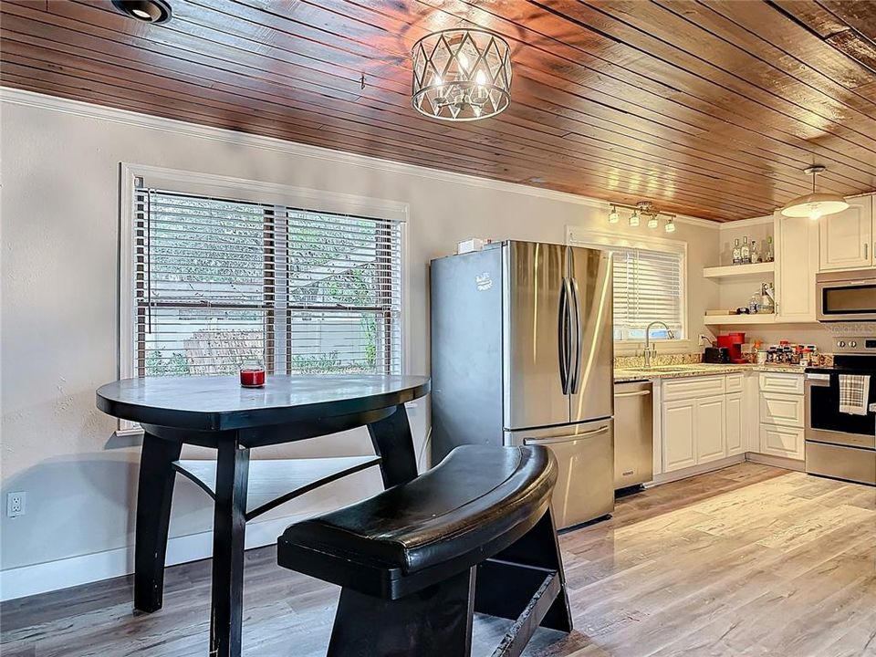 待售: $348,500 (3 贝兹, 2 浴室, 1192 平方英尺)