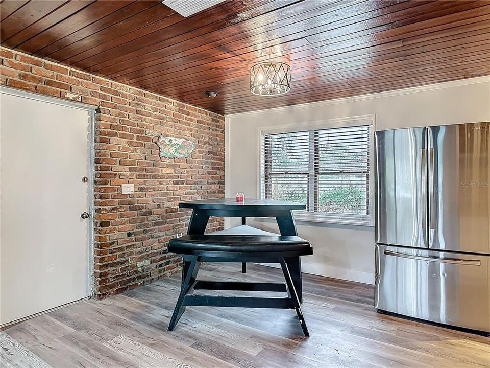 待售: $348,500 (3 贝兹, 2 浴室, 1192 平方英尺)