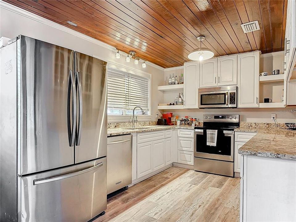 待售: $348,500 (3 贝兹, 2 浴室, 1192 平方英尺)