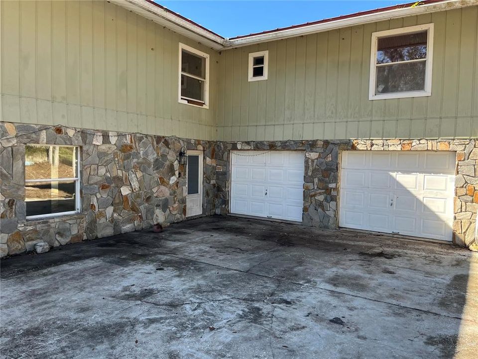 待售: $470,000 (5 贝兹, 3 浴室, 4176 平方英尺)