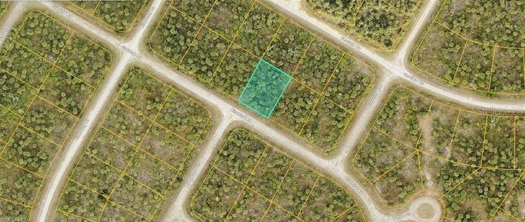 最近售出: $9,000 (0.26 acres)