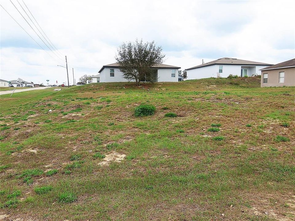 最近售出: $65,000 (0.20 acres)