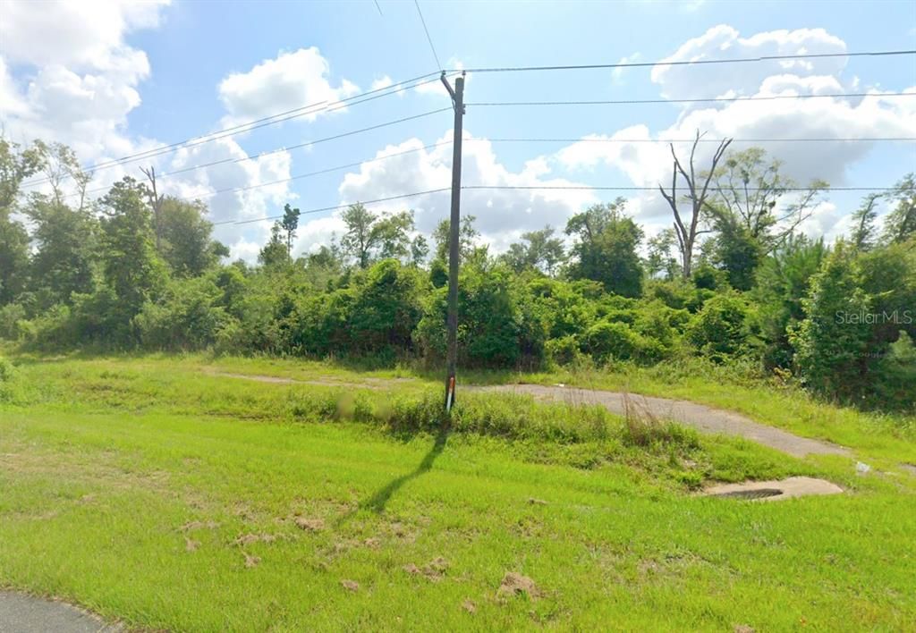 待售: $49,000 (4.27 acres)