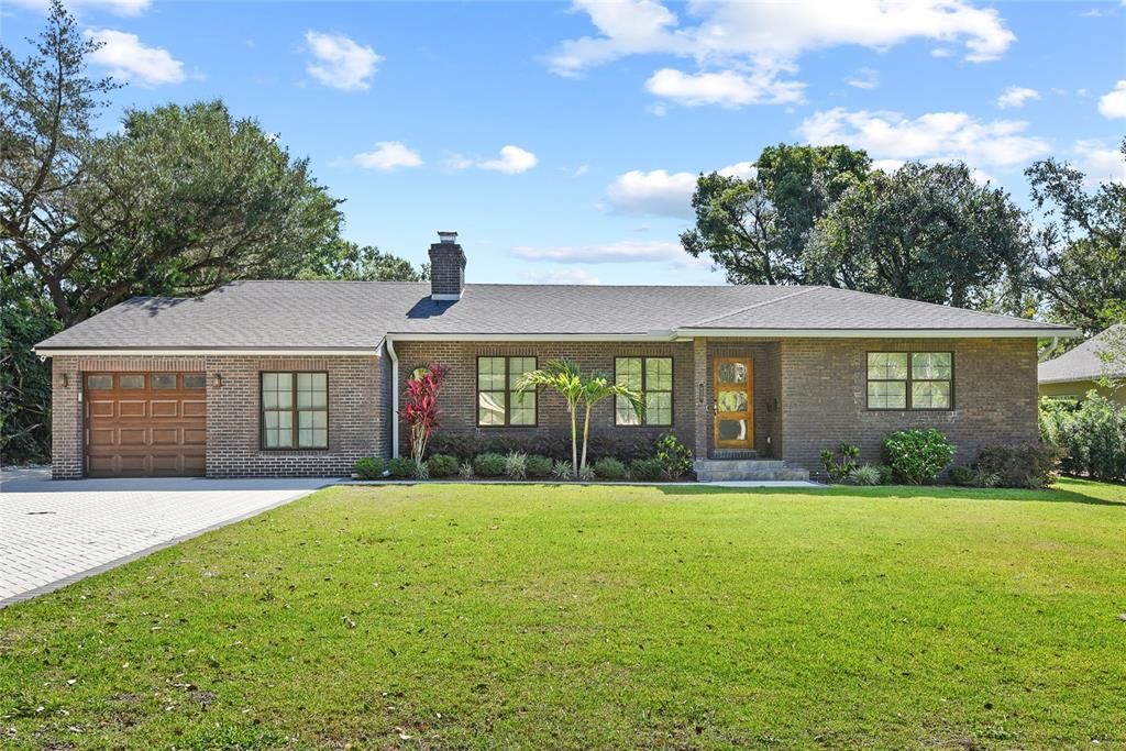 Recently Sold: $1,265,000 (3 beds, 3 baths, 2676 Square Feet)