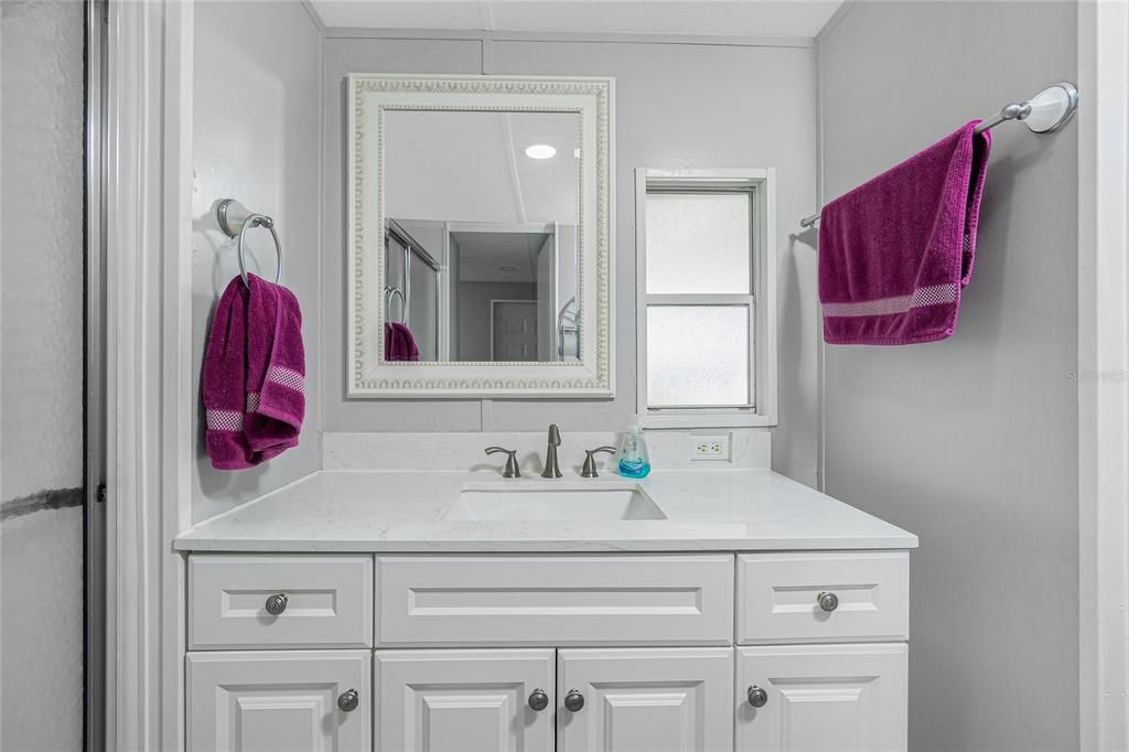 Active With Contract: $140,000 (2 beds, 2 baths, 784 Square Feet)