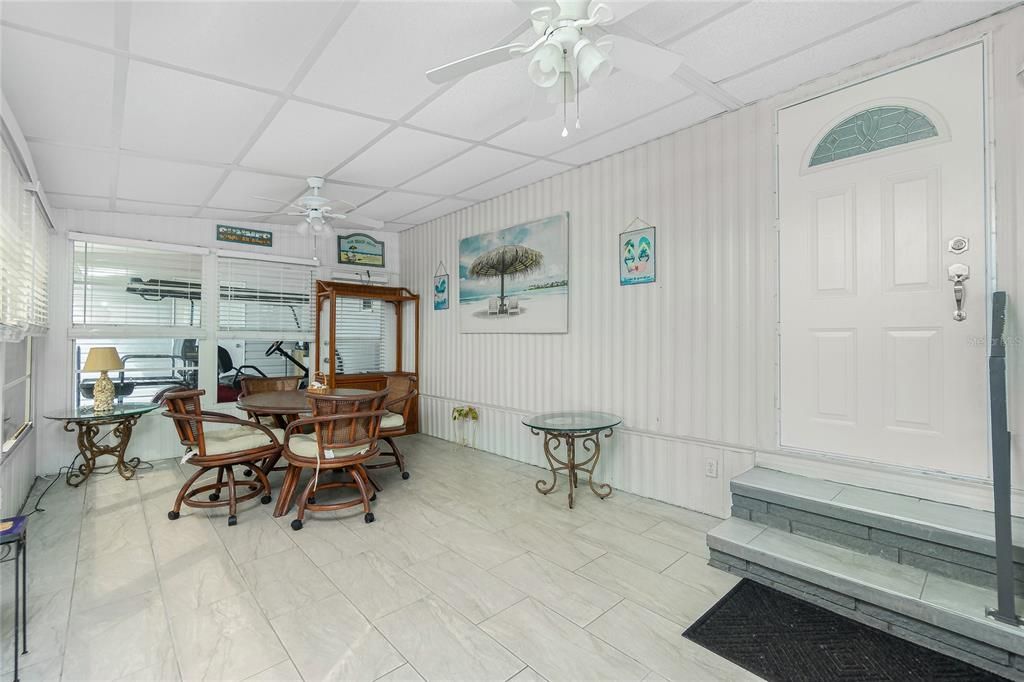 Active With Contract: $140,000 (2 beds, 2 baths, 784 Square Feet)