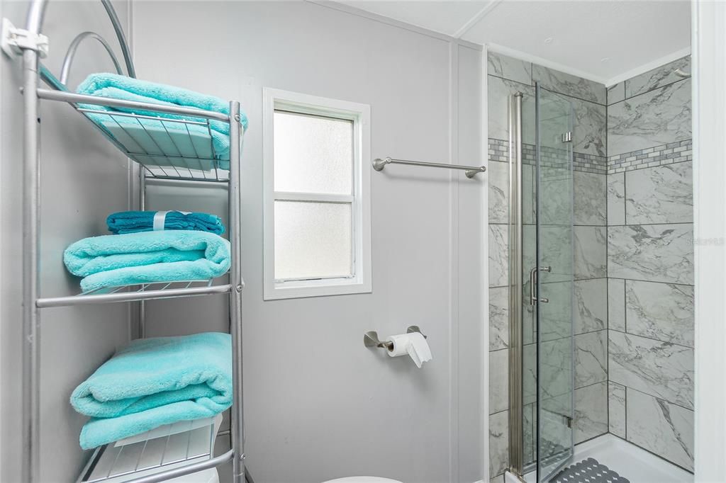 Active With Contract: $140,000 (2 beds, 2 baths, 784 Square Feet)