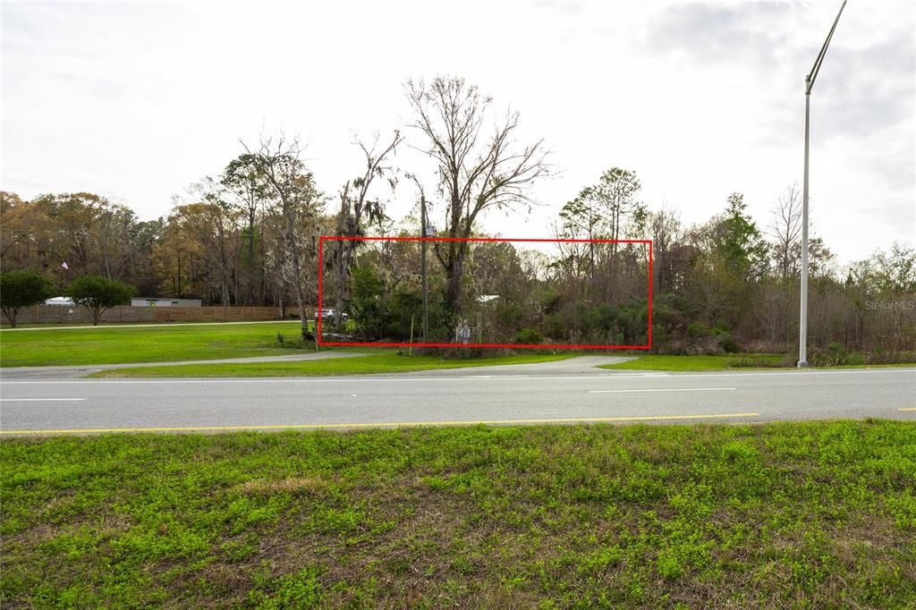 На продажу: $249,900 (1.04 acres)