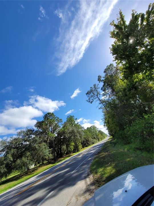 На продажу: $489,900 (8.21 acres)