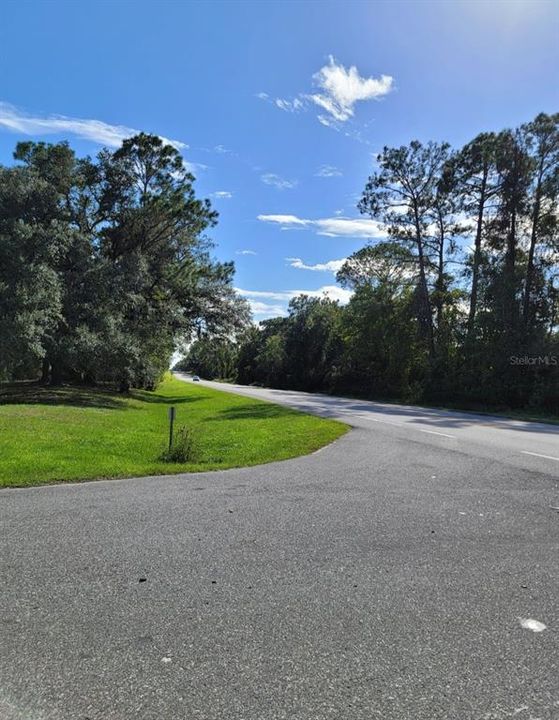 На продажу: $489,900 (8.21 acres)