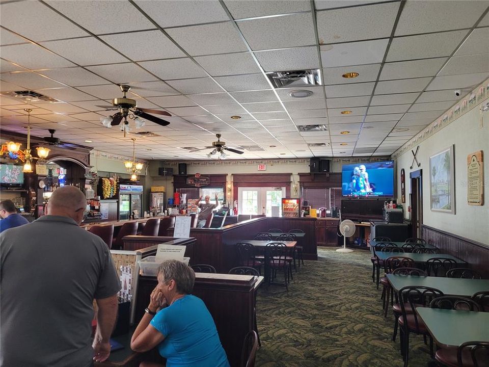 Под контрактом: $134,999 (2 спален, 2 ванн, 1378 Квадратных фут)