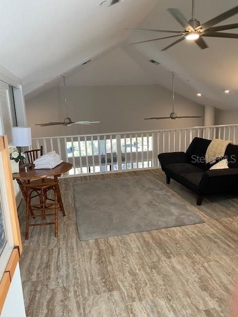 出租: $6,000 (3 贝兹, 2 浴室, 2488 平方英尺)