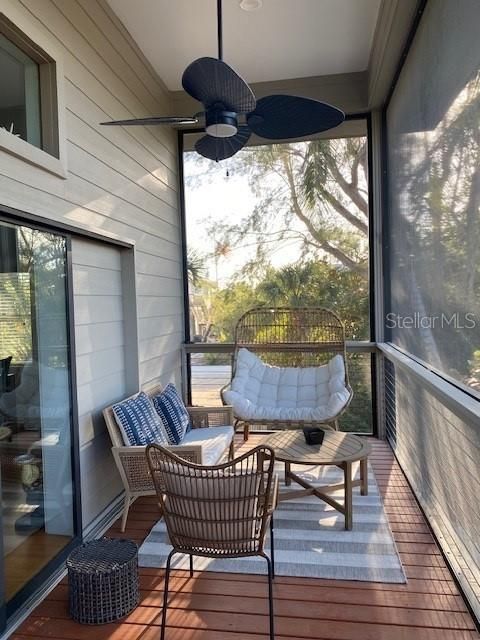 出租: $6,000 (3 贝兹, 2 浴室, 2488 平方英尺)