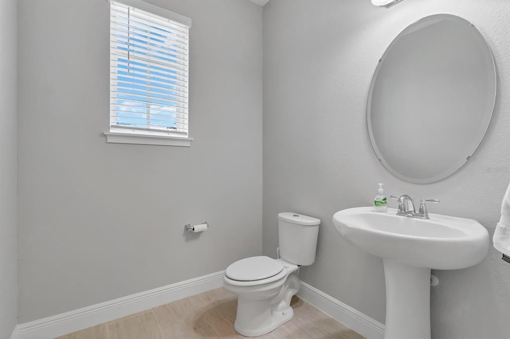 For Rent: $2,750 (3 beds, 2 baths, 2083 Square Feet)