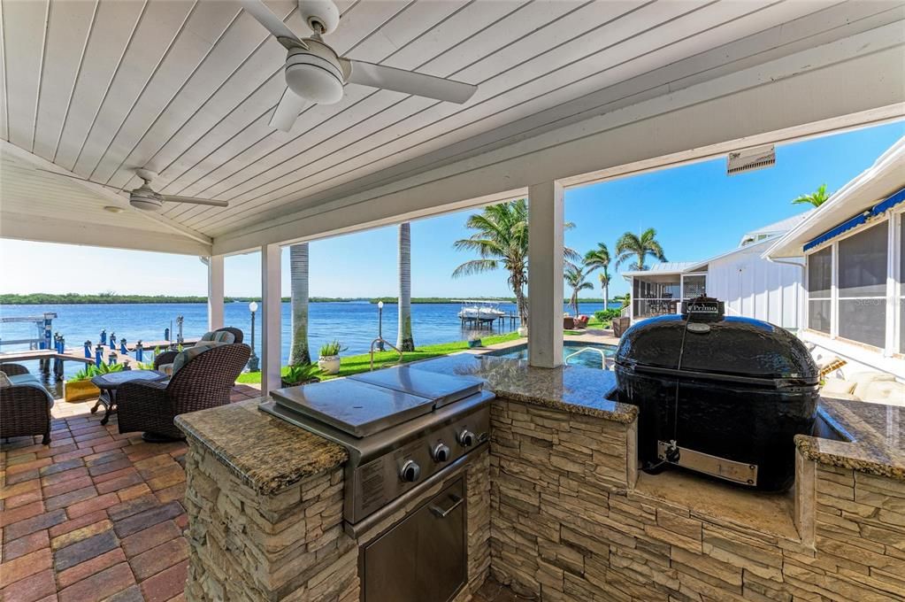 待售: $1,750,000 (4 贝兹, 4 浴室, 3712 平方英尺)