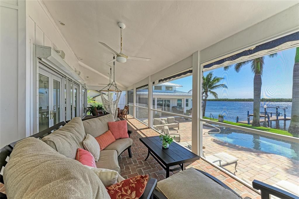 待售: $1,750,000 (4 贝兹, 4 浴室, 3712 平方英尺)