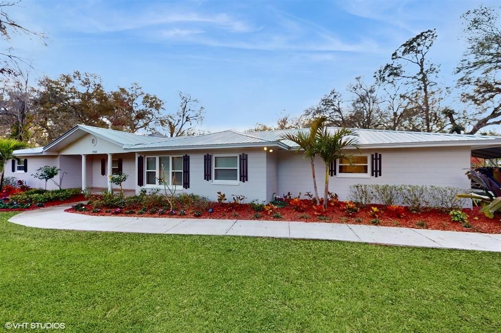 Recently Sold: $599,000 (3 beds, 3 baths, 3164 Square Feet)