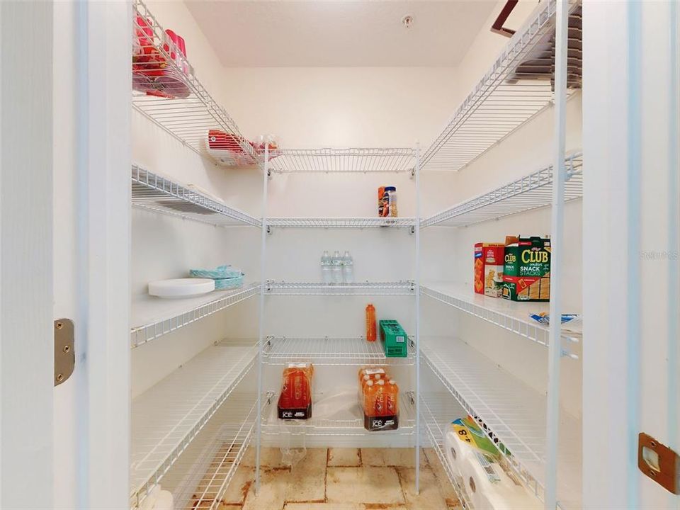 For Sale: $1,149,000 (3 beds, 3 baths, 2000 Square Feet)