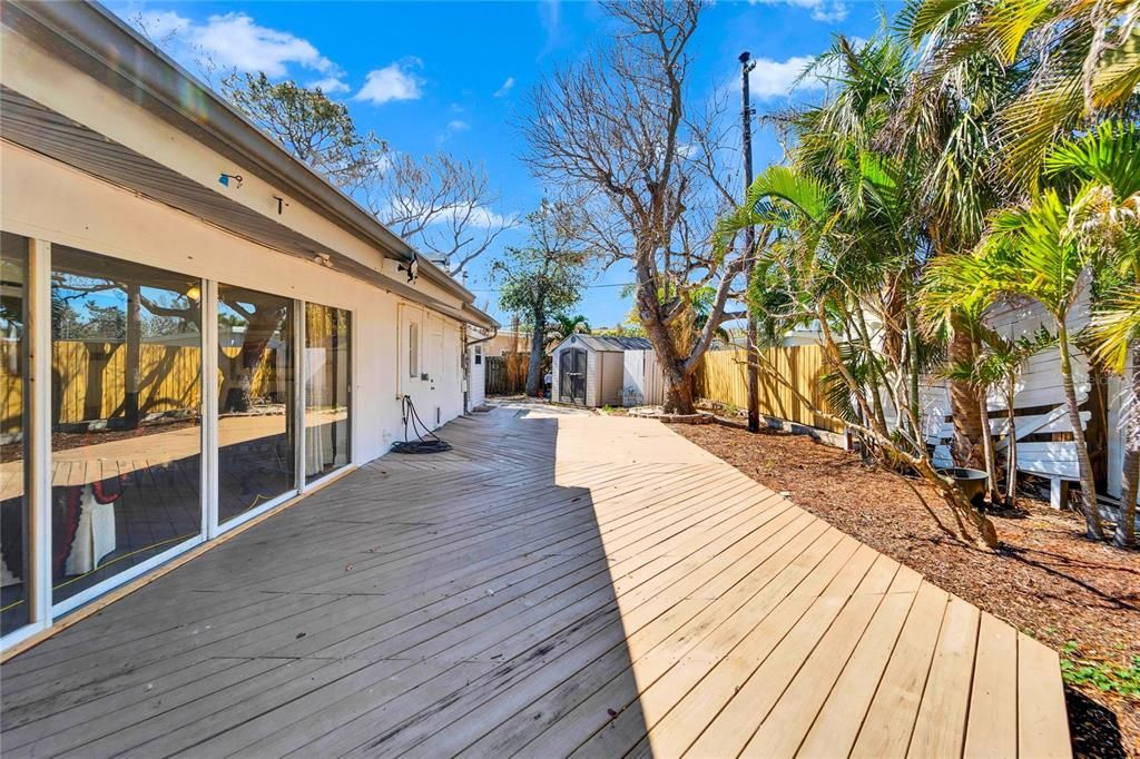 En Venta: $899,000 (3 camas, 2 baños, 1414 Pies cuadrados)