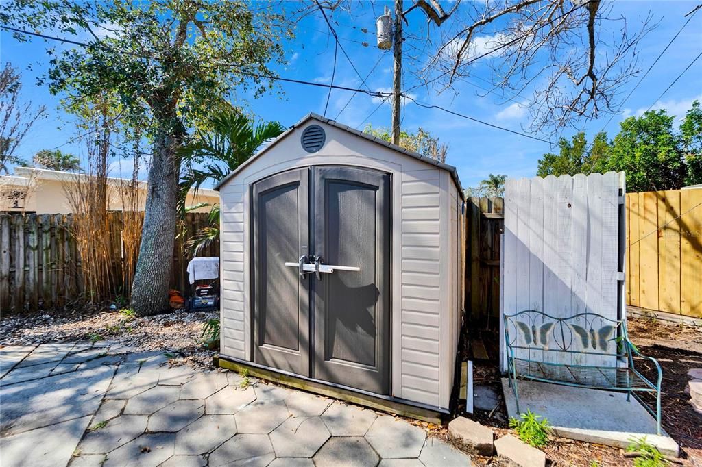 En Venta: $899,000 (3 camas, 2 baños, 1414 Pies cuadrados)