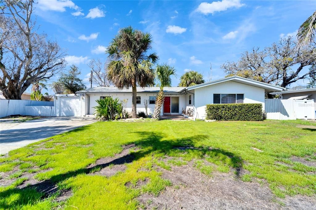 En Venta: $899,000 (3 camas, 2 baños, 1414 Pies cuadrados)