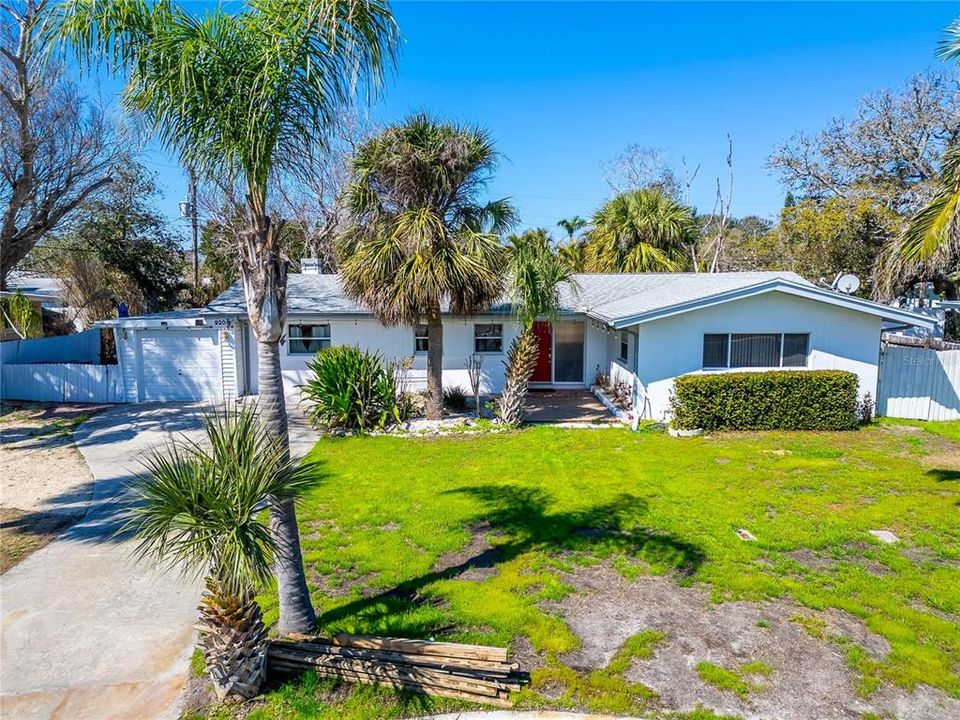 En Venta: $899,000 (3 camas, 2 baños, 1414 Pies cuadrados)