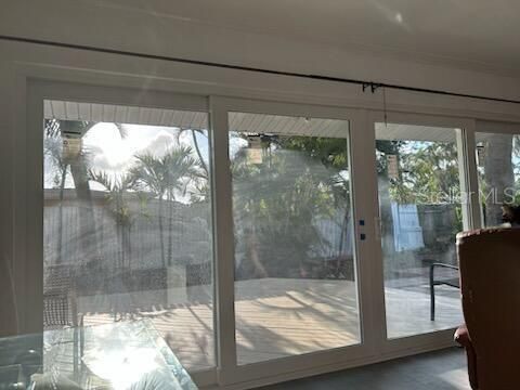 En Venta: $899,000 (3 camas, 2 baños, 1414 Pies cuadrados)