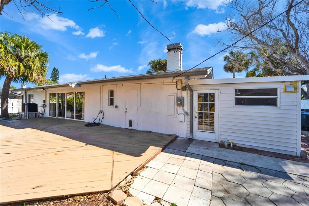 En Venta: $899,000 (3 camas, 2 baños, 1414 Pies cuadrados)