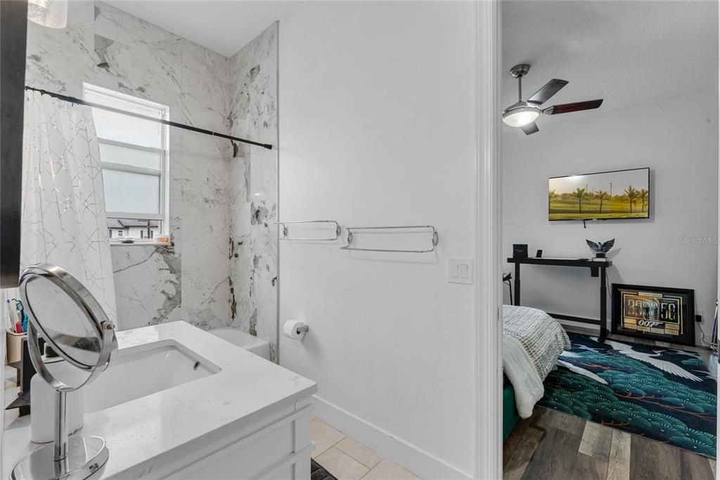 Activo con contrato: $477,000 (3 camas, 2 baños, 2053 Pies cuadrados)