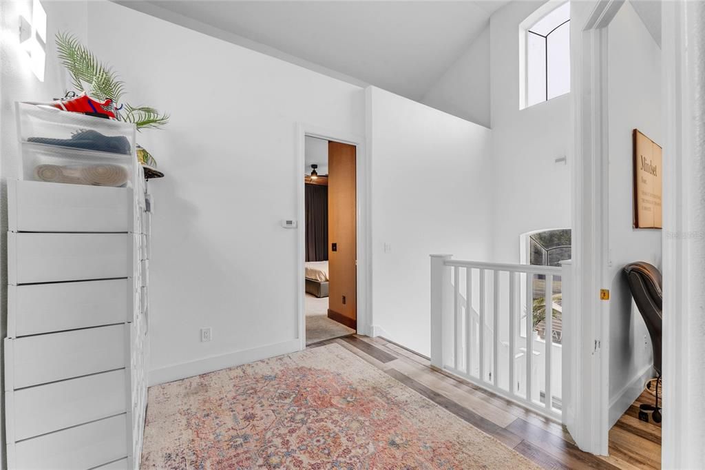 Activo con contrato: $477,000 (3 camas, 2 baños, 2053 Pies cuadrados)