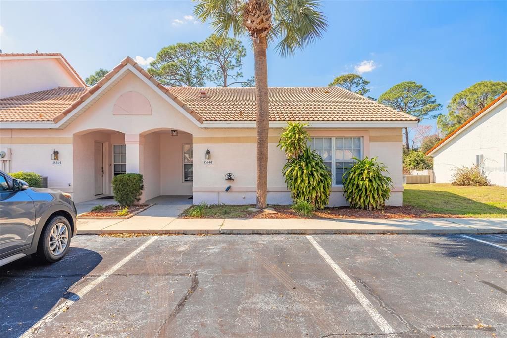 最近售出: $239,800 (3 贝兹, 2 浴室, 1352 平方英尺)