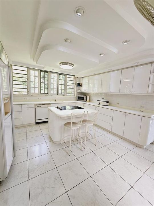 En Venta: $1,199,000 (5 camas, 5 baños, 5556 Pies cuadrados)