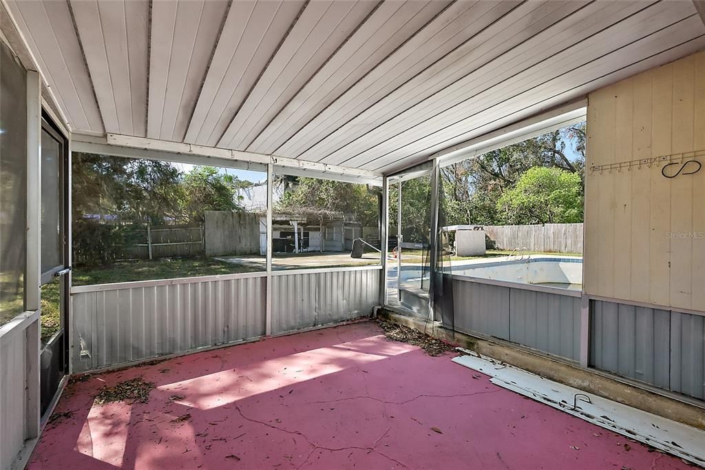 Active With Contract: $209,900 (3 beds, 2 baths, 1632 Square Feet)