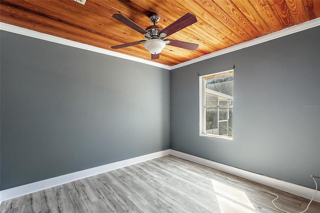 Active With Contract: $209,900 (3 beds, 2 baths, 1632 Square Feet)