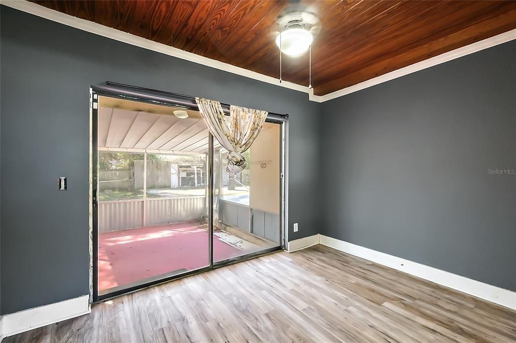 Active With Contract: $209,900 (3 beds, 2 baths, 1632 Square Feet)