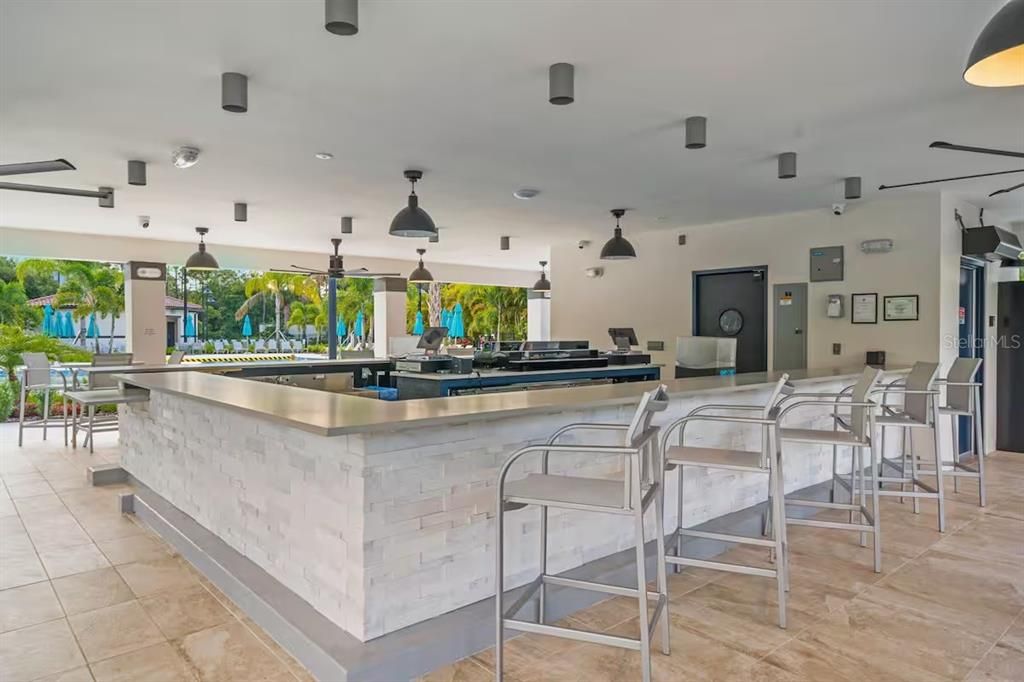 合同活跃: $450,000 (3 贝兹, 2 浴室, 1247 平方英尺)