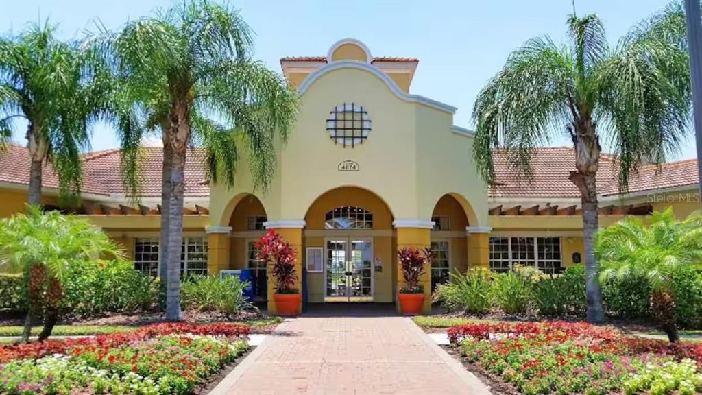 合同活跃: $450,000 (3 贝兹, 2 浴室, 1247 平方英尺)