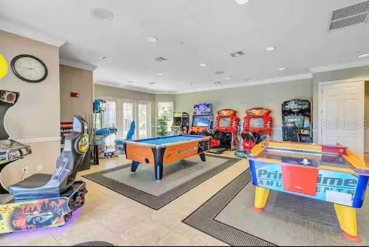 合同活跃: $450,000 (3 贝兹, 2 浴室, 1247 平方英尺)