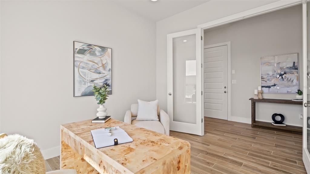 Под контрактом: $549,900 (4 спален, 3 ванн, 2713 Квадратных фут)