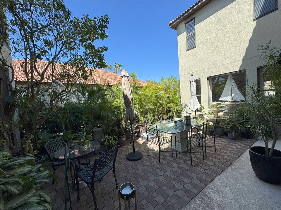 For Sale: $525,000 (4 beds, 2 baths, 3079 Square Feet)