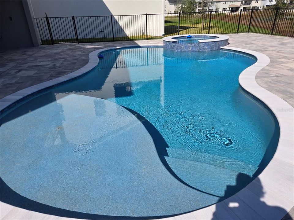 待售: $1,395,000 (6 贝兹, 5 浴室, 4152 平方英尺)