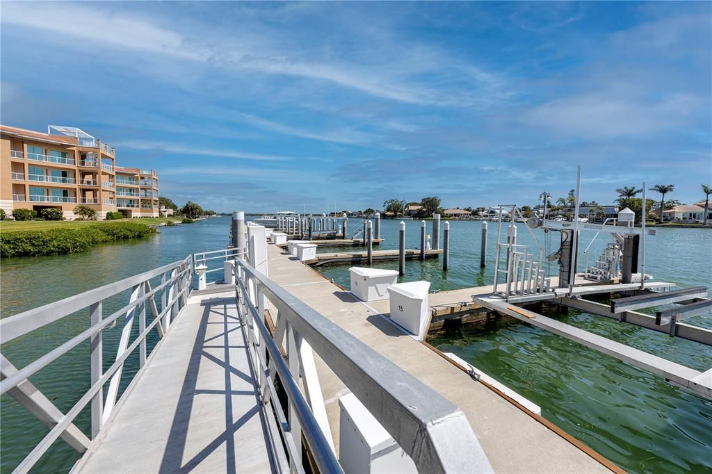 Activo con contrato: $700,000 (3 camas, 2 baños, 1650 Pies cuadrados)