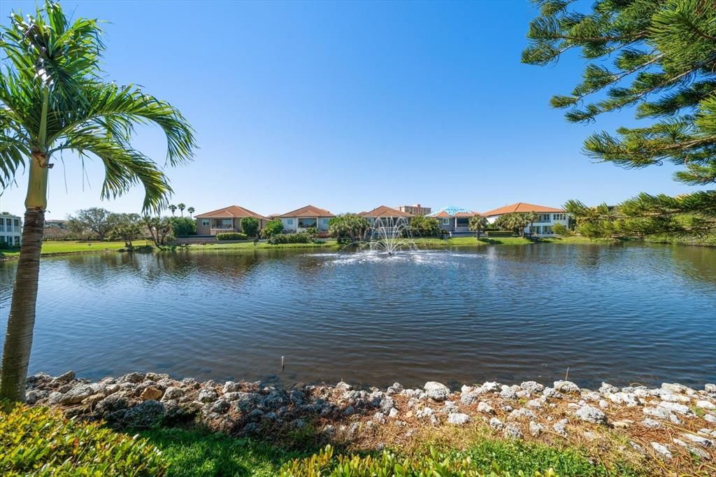 Activo con contrato: $700,000 (3 camas, 2 baños, 1650 Pies cuadrados)