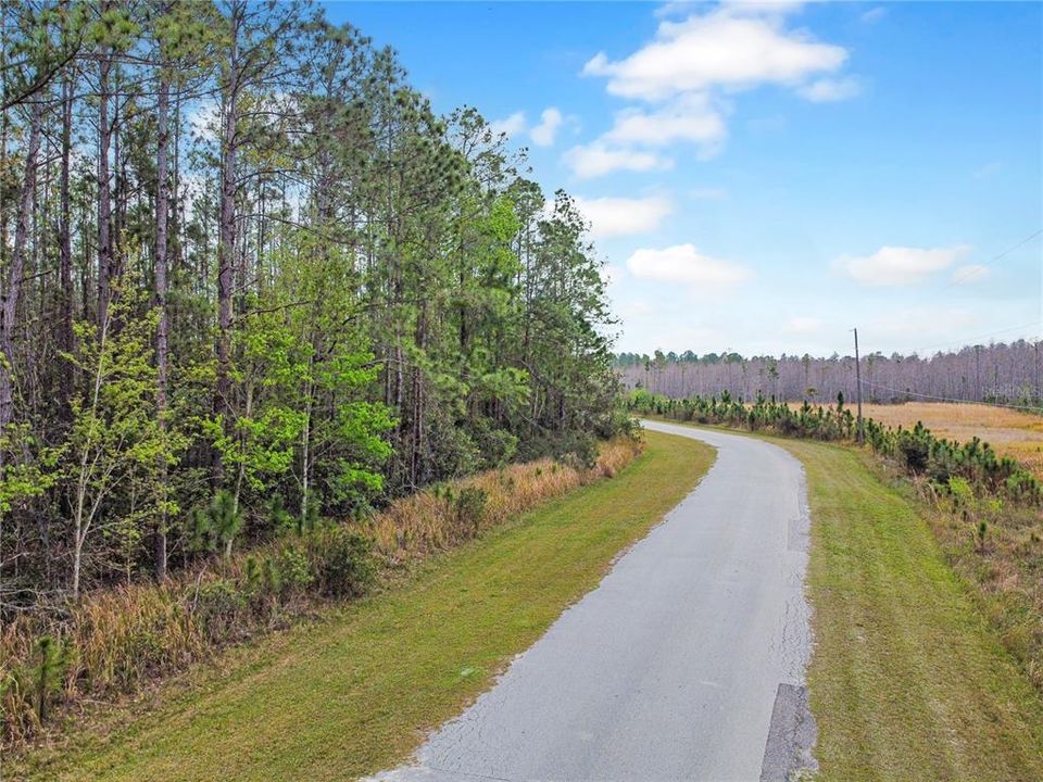 合同活跃: $349,000 (16.88 acres)