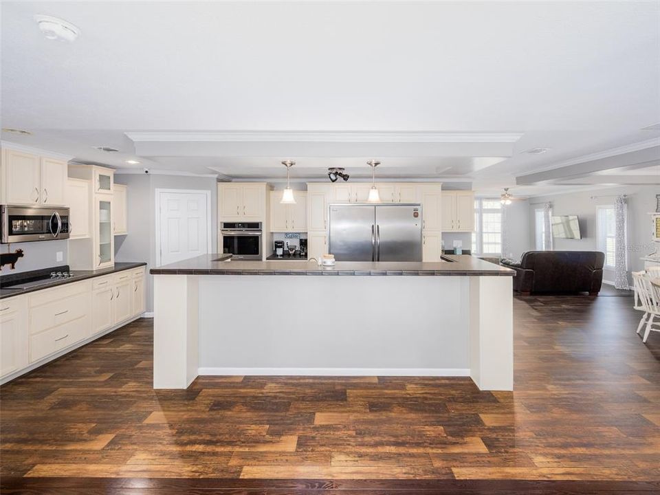 En Venta: $850,000 (5 camas, 3 baños, 2997 Pies cuadrados)
