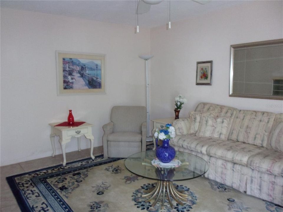 Active With Contract: $97,000 (1 beds, 1 baths, 874 Square Feet)