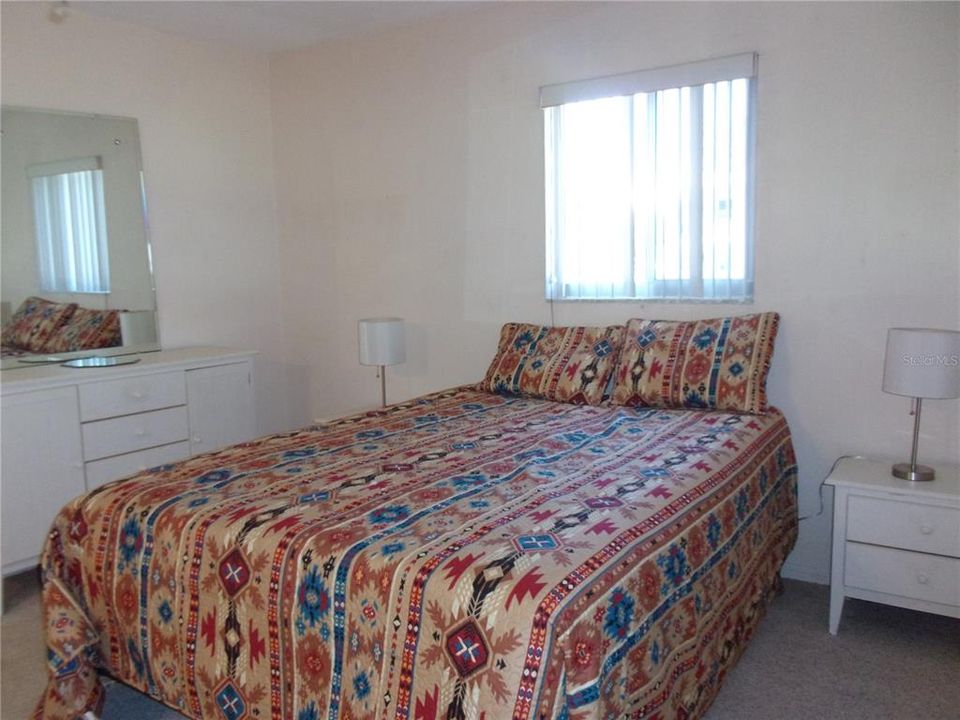 Active With Contract: $97,000 (1 beds, 1 baths, 874 Square Feet)