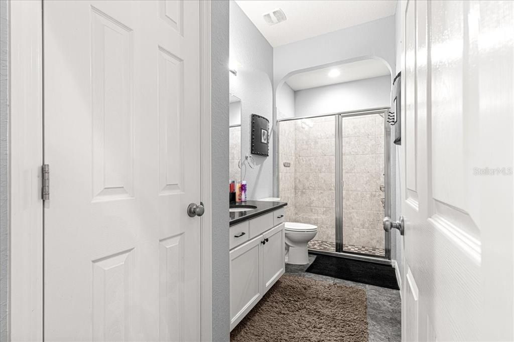 En Venta: $1,200,000 (3 camas, 2 baños, 2846 Pies cuadrados)