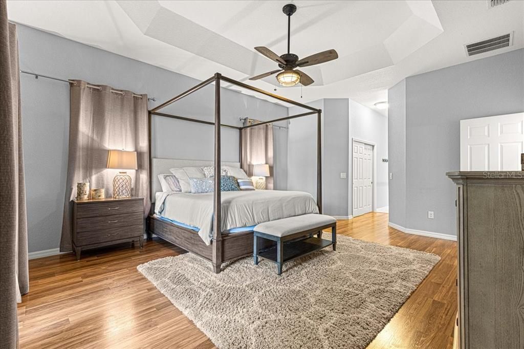 En Venta: $1,200,000 (3 camas, 2 baños, 2846 Pies cuadrados)