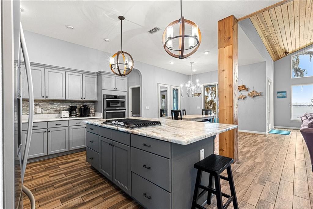 En Venta: $1,200,000 (3 camas, 2 baños, 2846 Pies cuadrados)